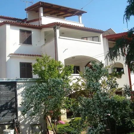 Apartament Sasha *