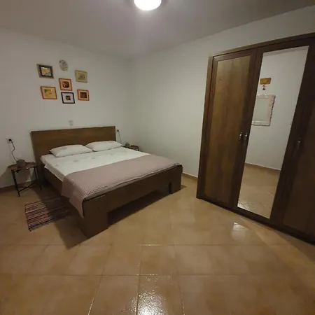 Sasha Apartment